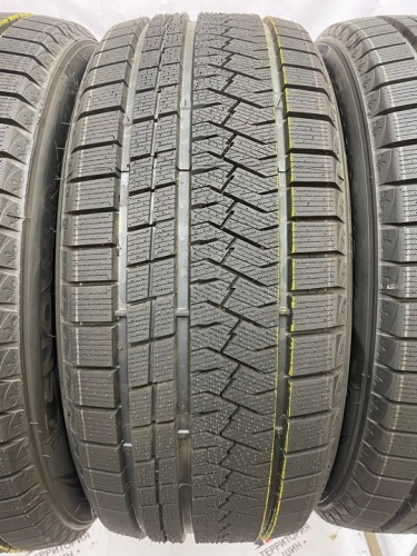 Triangle SnowLink PL02 R19 255/50 107V