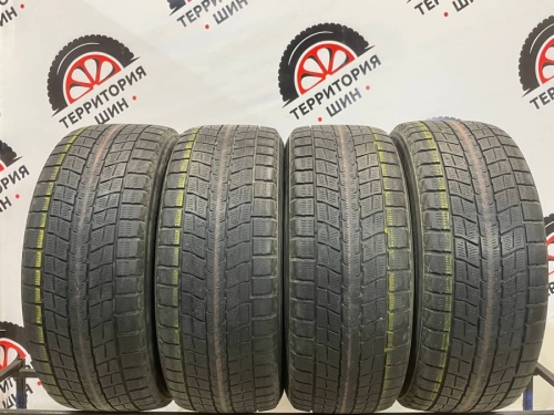 Dunlop WinterMaxx SJ8 R17   235/55