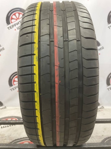 Pirelli P Zero PZ4 R19	235/35