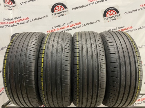 Goodyear EfficientGrip Performance  R17	215/55