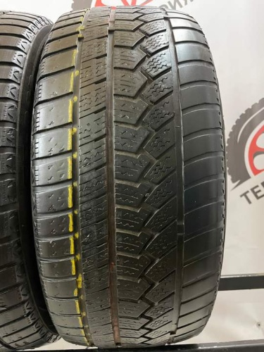 Sunfull SF-982 R18 245/45.