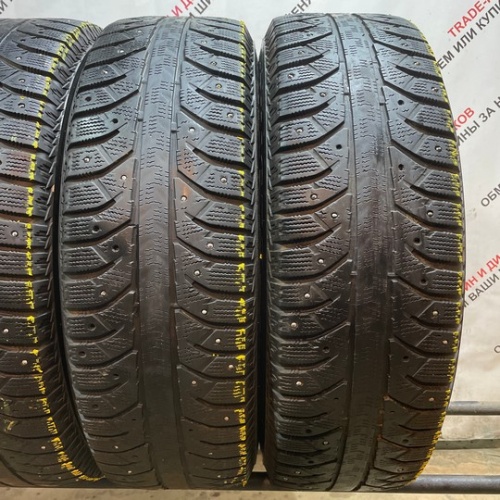 Bridgestone Ice Cruiser 7000 R16	215/70