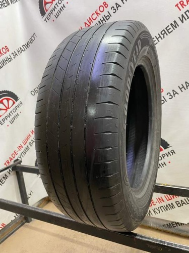 Goodyear EfficientGrip R16 215/60