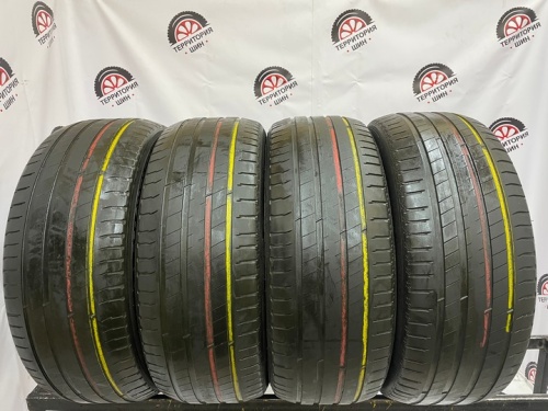 Michelin Latitude Sport 3 R19 235/55 V105