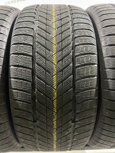 Zmax Winterhawke II R21 285/40