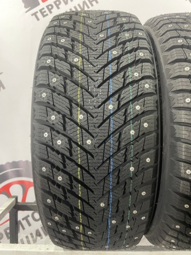 iLink Wintervorhut Stud II R17 215/45