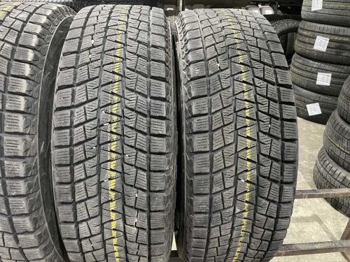 Bridgestone Blizzak DM-V1 R15 215/70