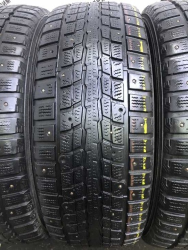 Dunlop SP Winter Ice 01 215/65 R16