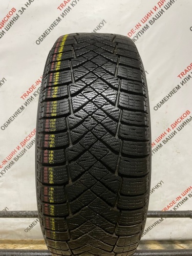 Pirelli Ice Zero R16 215/60