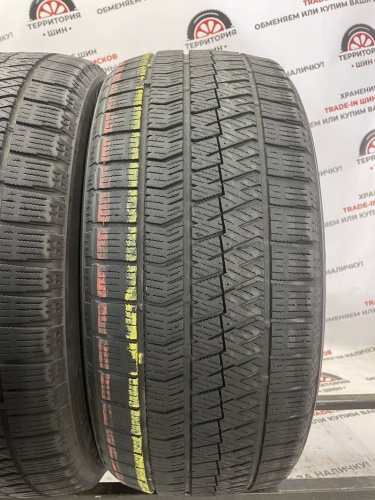 Bridgestone Blizzak VRX2  R17 215/50