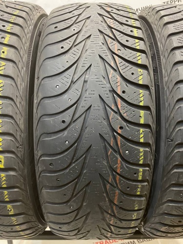 Yokohama Ice Guard IG35 R16	215/65