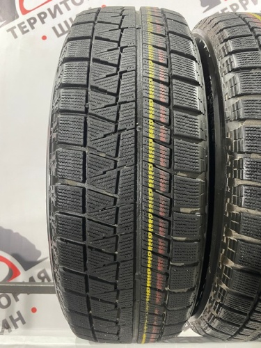 Bridgestone Blizzak Revo GZ R16 215/65