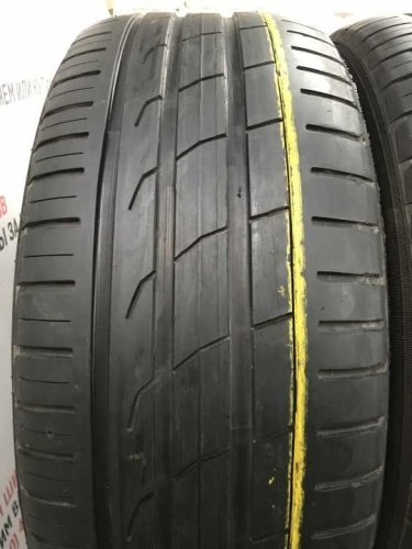 Nokian Tyres Hakka Black 2 SUV R19 235/50