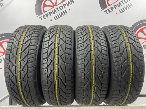 Tigar SUV Ice R17 215/65
