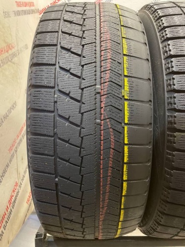 Bridgestone Blizzak VRX R17 205/50