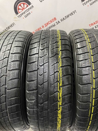 Goodyear Ice Navi Zea II R16 215/60