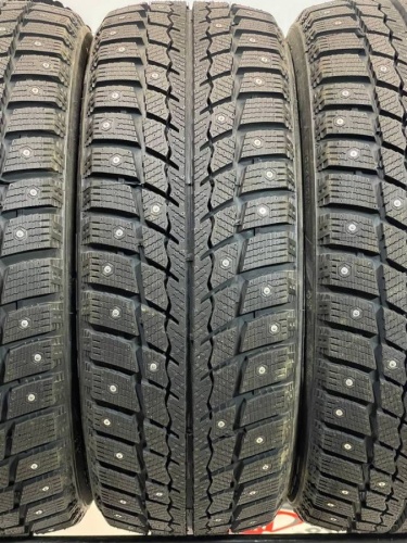 Zeta Antarctica ICE R16 215/55