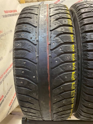 Bridgestone Ice Cruiser 7000 R17	235/55