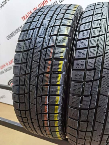 Yokohama Ice Guard IG30 R16 215/60